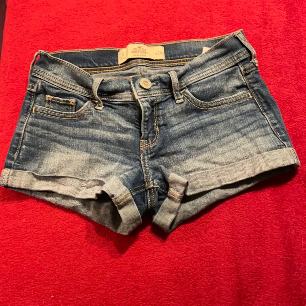 Ladies low rise denim shorts